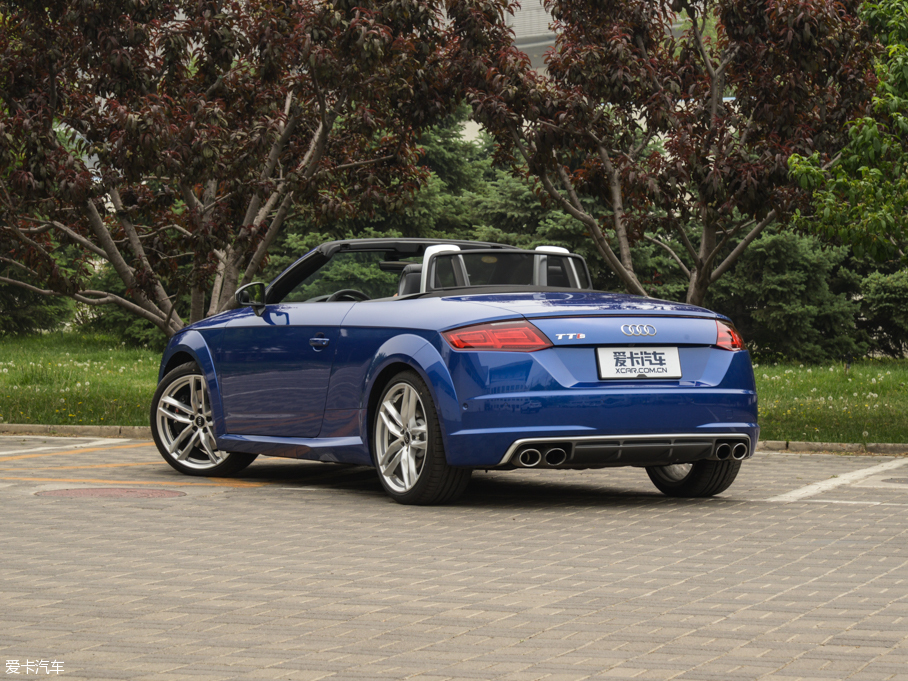 2016WTTS Roadster Roadster quattro
