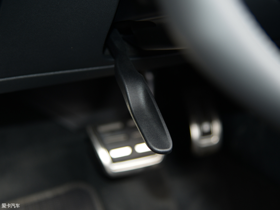 2016?yun)WTTS Roadster Roadster quattro