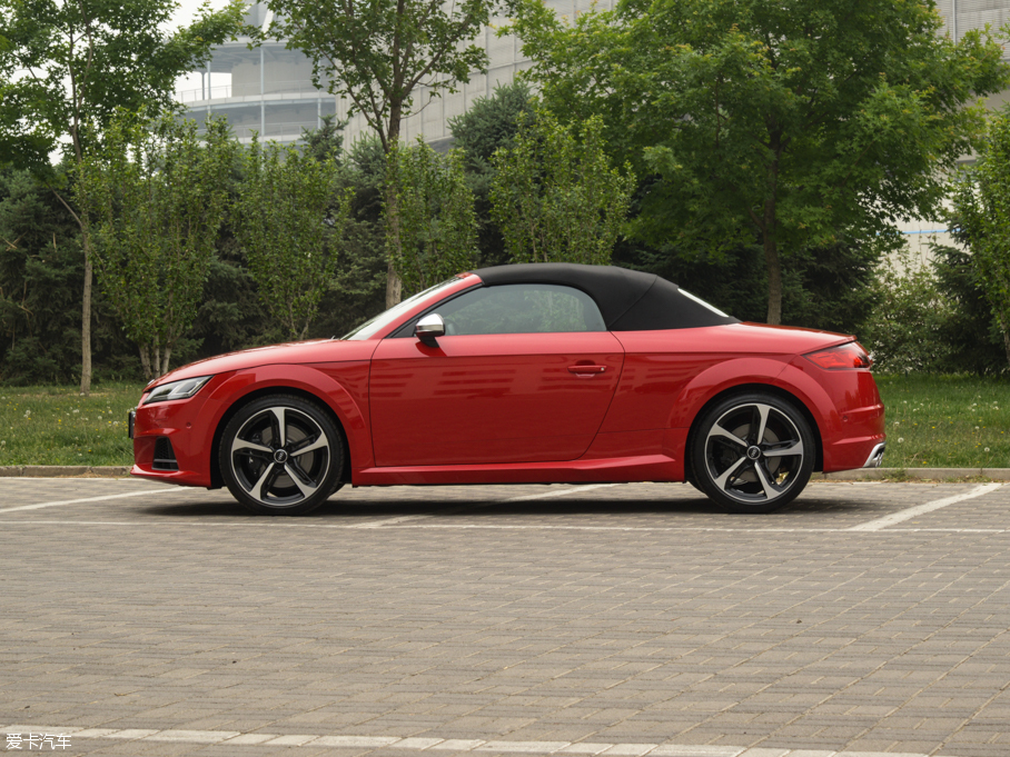 2016WTTS Roadster Roadster quattro