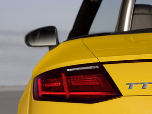 2016Roadster quattro ^