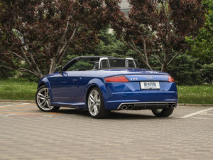 2016Roadster quattro w^