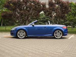 2016Roadster quattro ^