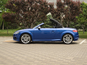 2016Roadster quattro ^