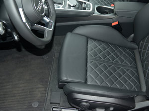 2016Roadster quattro g