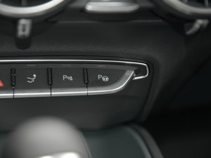 2016Roadster quattro п؅^