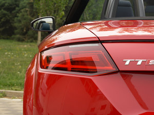 2016Roadster quattro (x)(ji)^