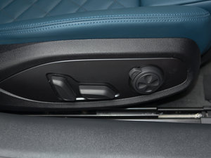 2016Roadster quattro g