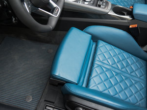 2016Roadster quattro g