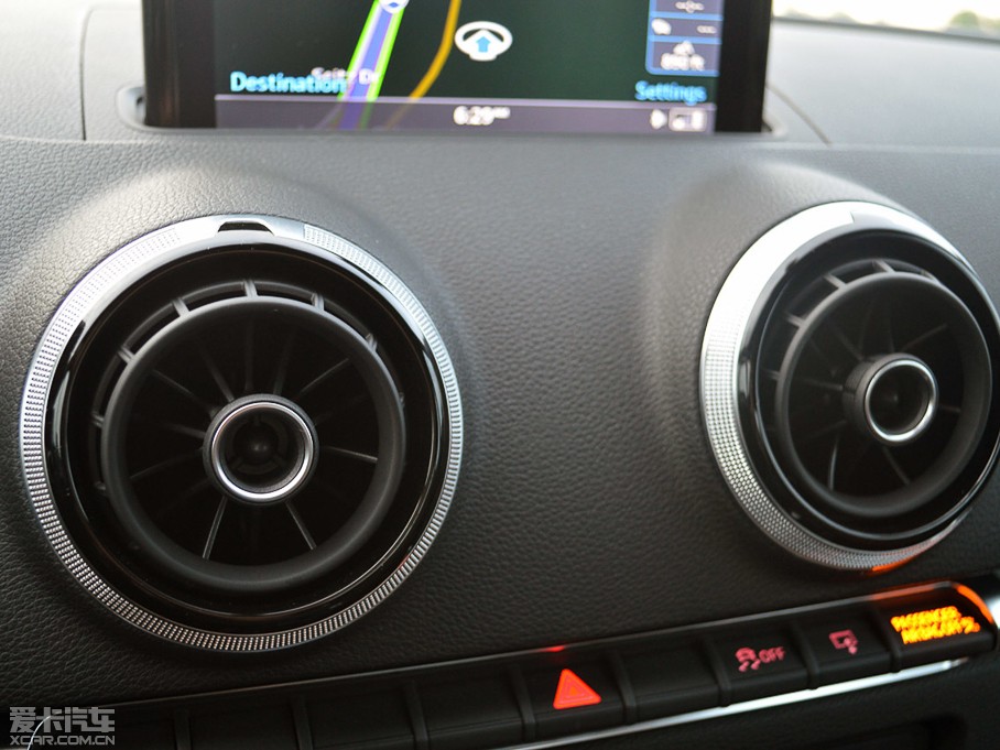 2015WA3 Limousine(M(jn)) 2.0T quattro 