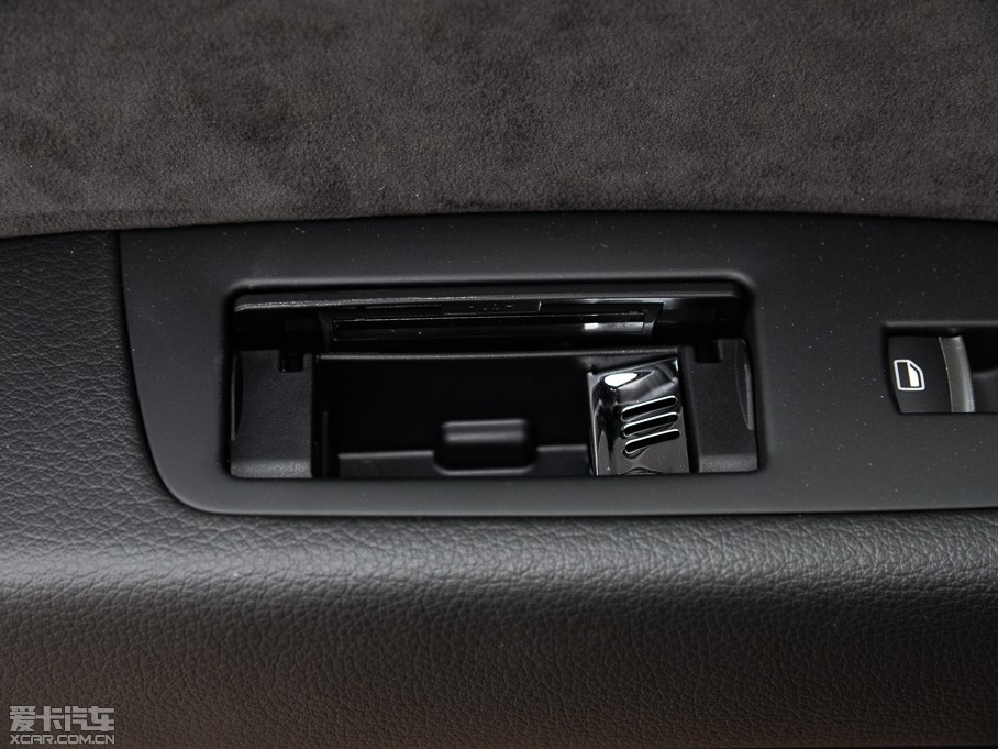 2015?yun)WQ7 40 TFSI ذ