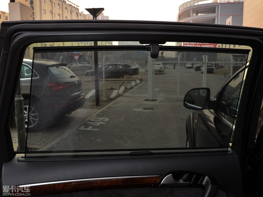 2015?yun)WQ7 40 TFSI ذ