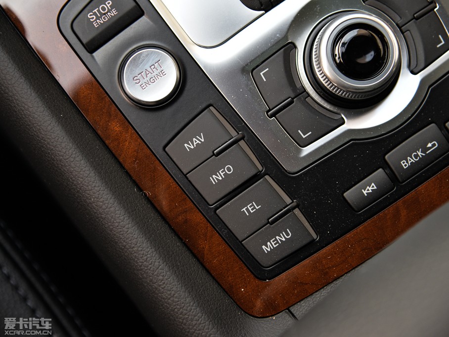 2015?yun)WQ7 40 TFSI ذ