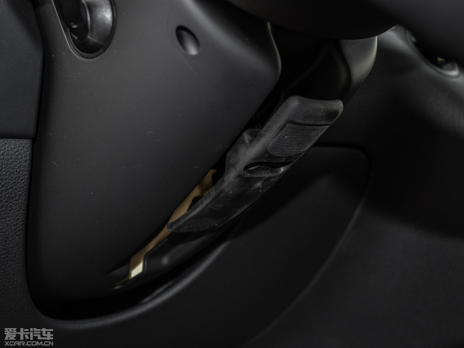 2015?yun)WQ7 35 TFSI M(jn)ȡ