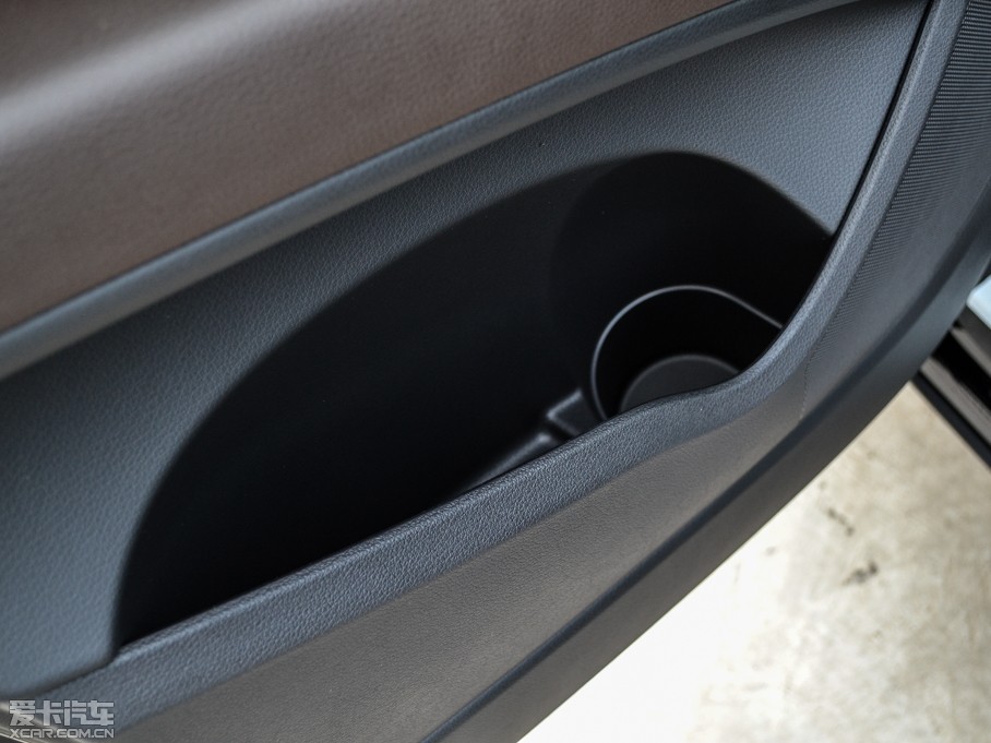 2015?yun)WQ7 35 TFSI M(jn)ȡ