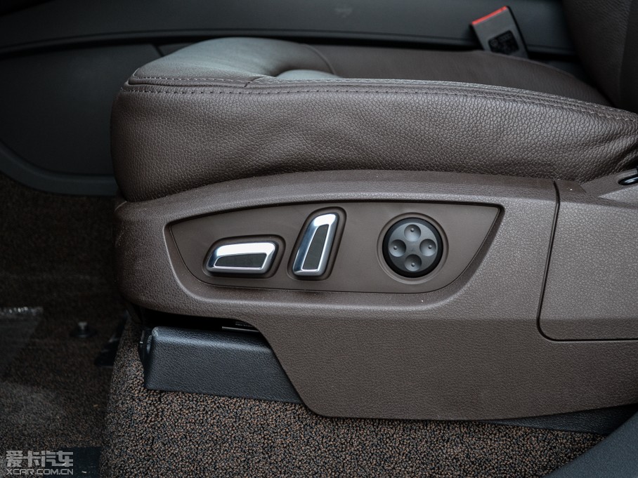 2015?yun)WQ7 35 TFSI M(jn)ȡ