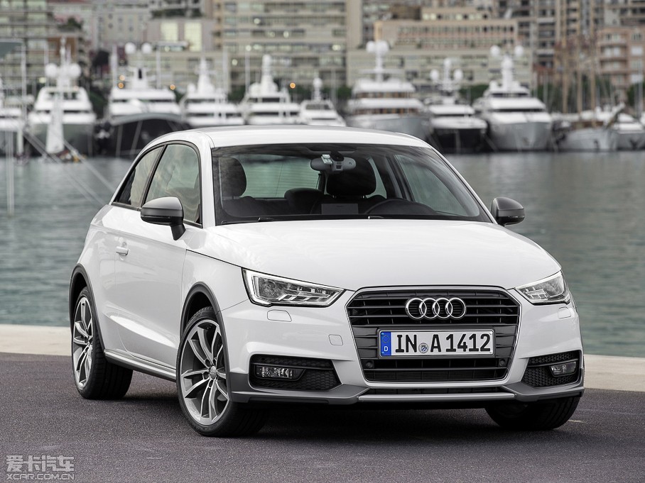 2016WA1 30 TFSI Sportback \Ӱ