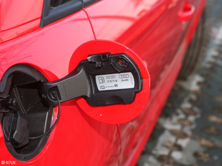 2016WA1 30 TFSI Sportback \Ӱ