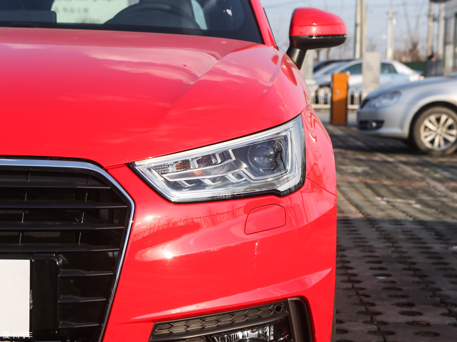 2016WA1 30 TFSI Sportback \Ӱ