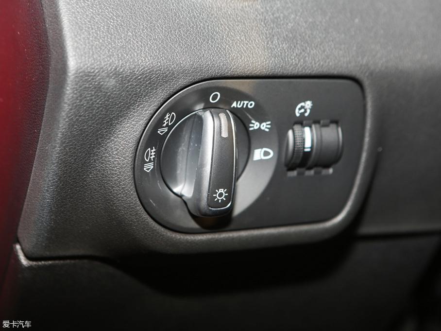 2016WA1 30 TFSI Sportback \Ӱ