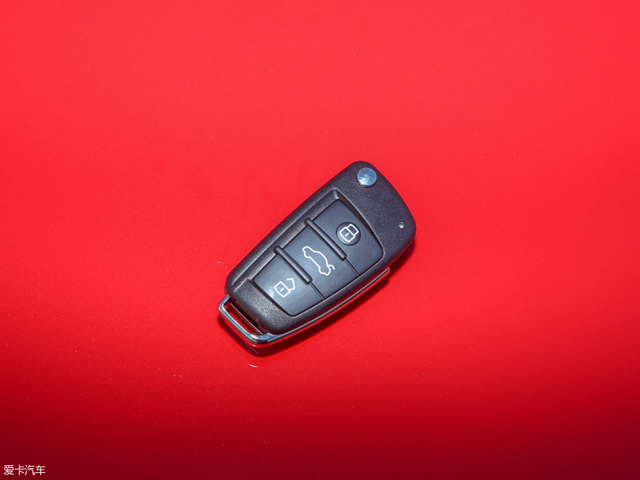 2016WA1 30 TFSI Sportback \Ӱ