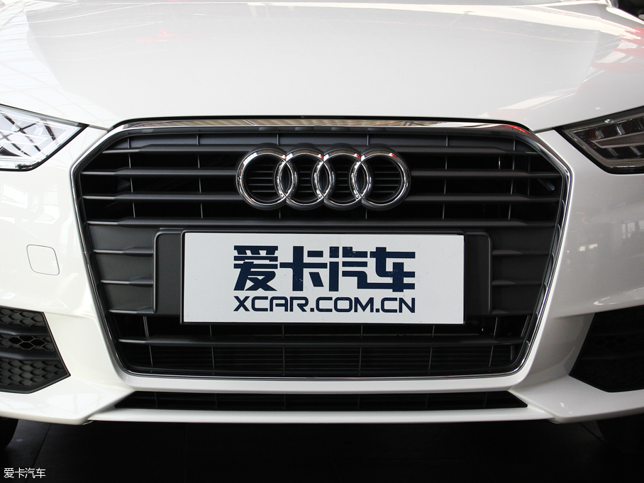 2016WA1 30 TFSI Sportback Lа