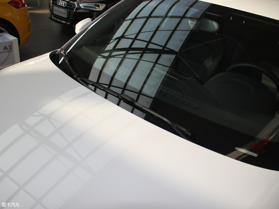 2016WA1 30 TFSI Sportback Lа