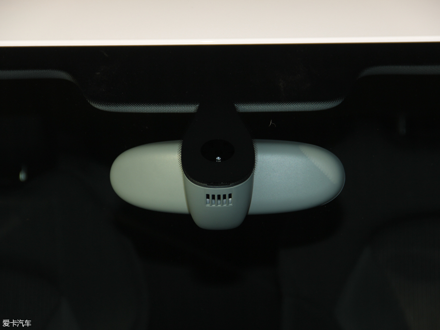 2016WA1 30 TFSI Sportback Lа