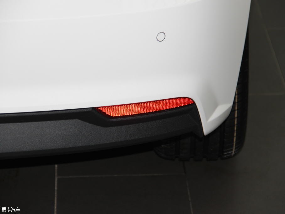 2016?yun)WA1 30 TFSI Sportback L(fng)а