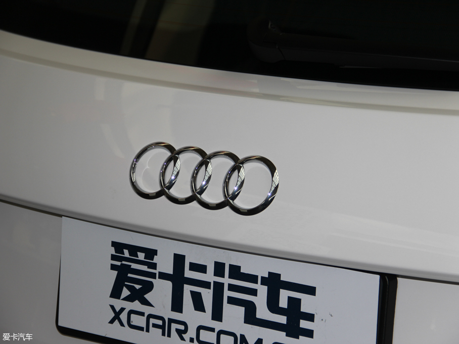 2016WA1 30 TFSI Sportback Lа