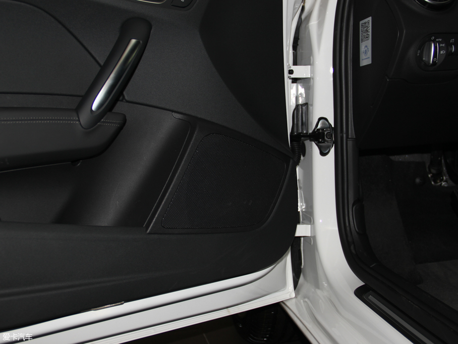 2016WA1 30 TFSI Sportback Lа