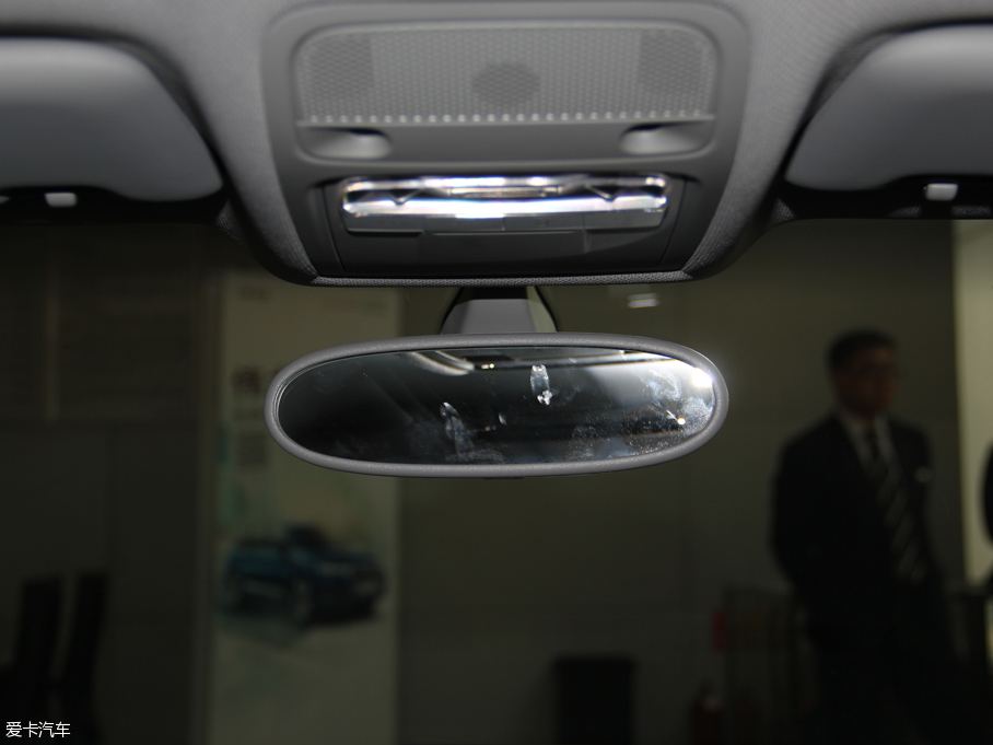 2016WA1 30 TFSI Sportback Lа