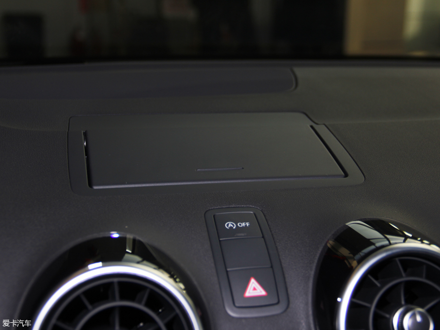 2016WA1 30 TFSI Sportback Lа