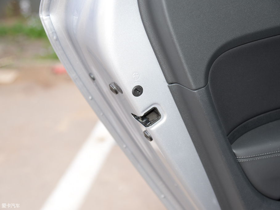 2016WA1 30 TFSI Sportback \Ӱ