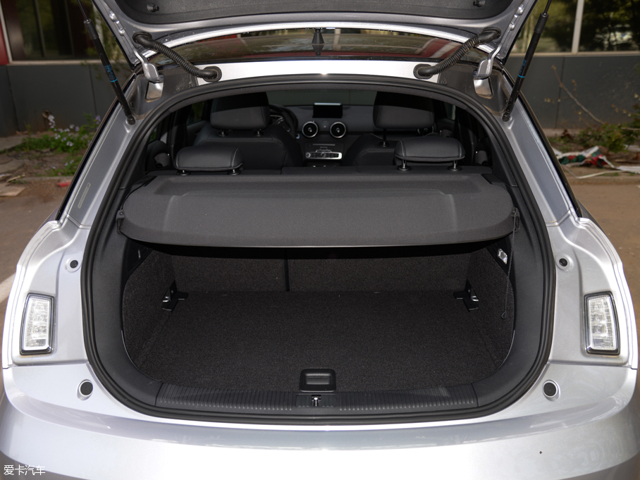 2016WA1 30 TFSI Sportback \Ӱ