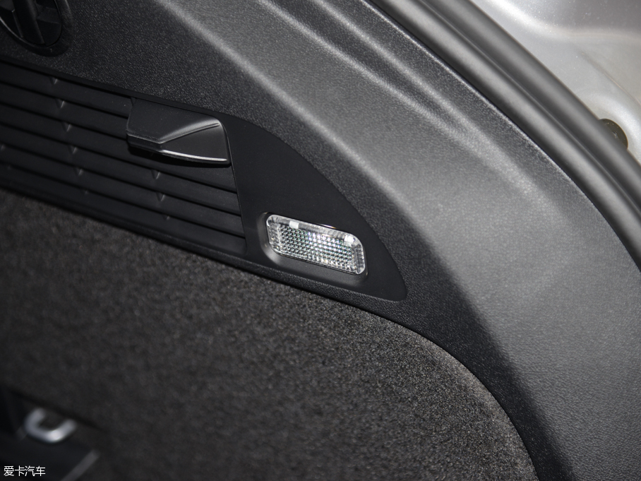 2016WA1 30 TFSI Sportback \Ӱ