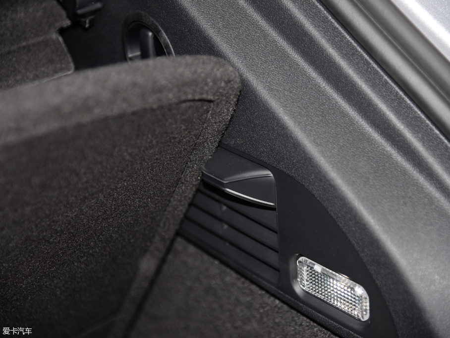 2016WA1 30 TFSI Sportback \Ӱ