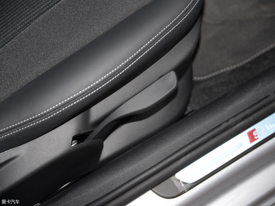 2016WA1 30 TFSI Sportback \Ӱ