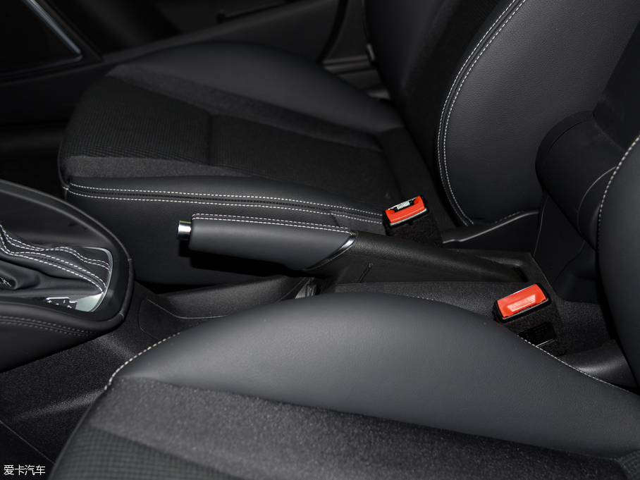 2016WA1 30 TFSI Sportback \Ӱ