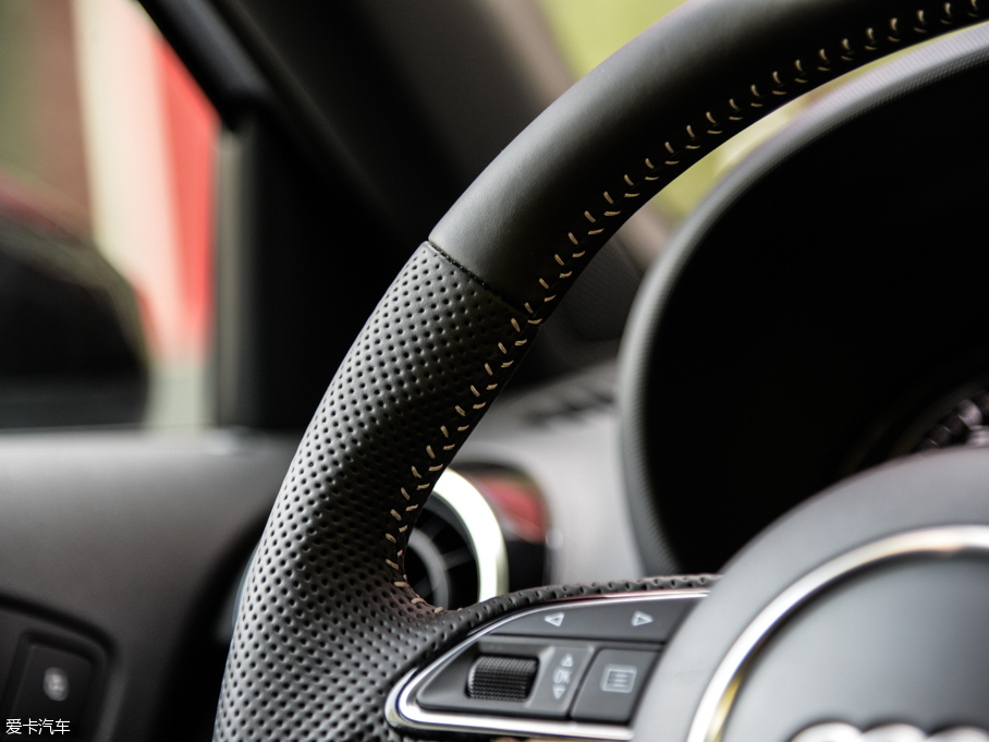 2016WA1 30 TFSI Sportback \Ӱ