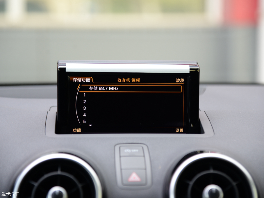 2016WA1 30 TFSI Sportback \Ӱ