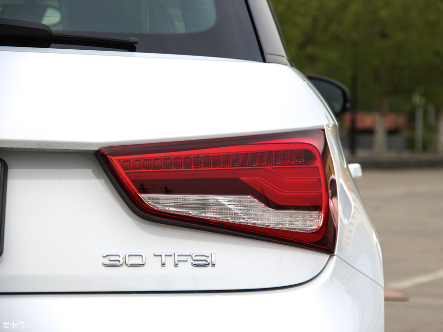 2016WA1 30 TFSI Sportback \Ӱ