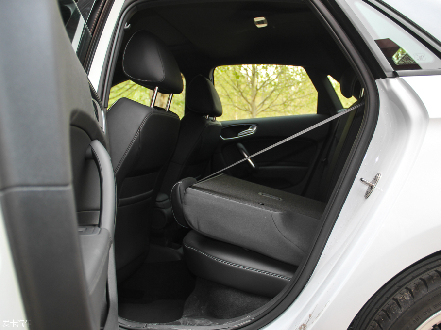 2016WA1 30 TFSI Sportback \Ӱ