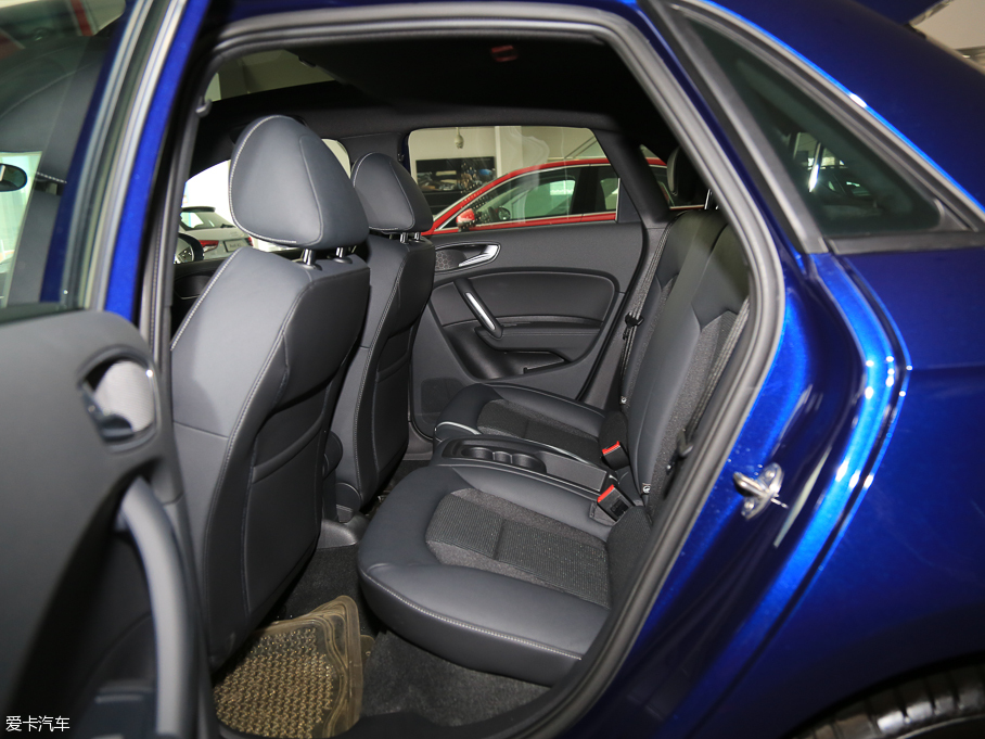 2016WA1 30 TFSI Sportback \Ӱ