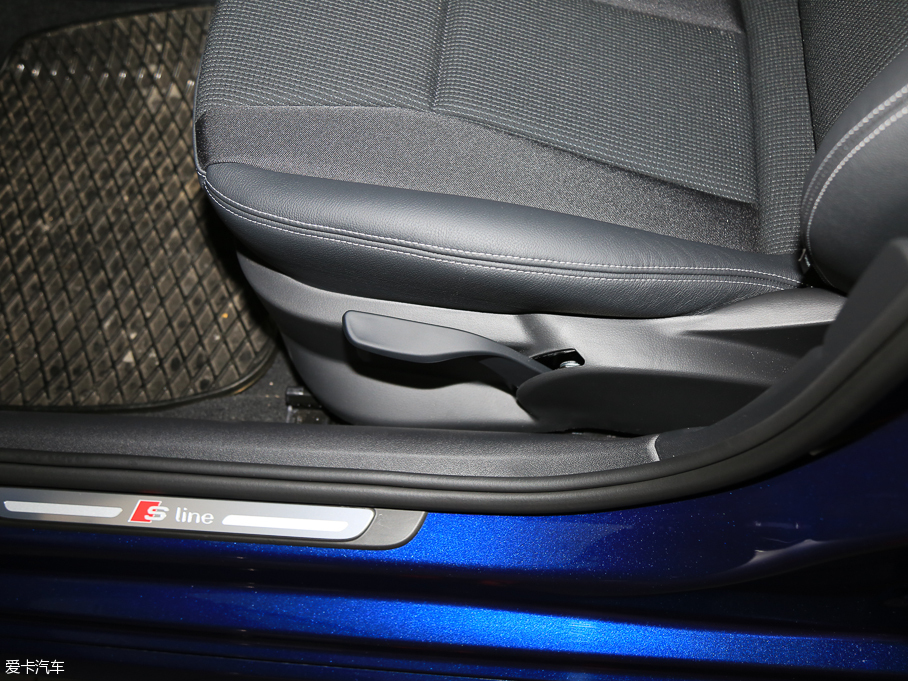 2016WA1 30 TFSI Sportback \Ӱ