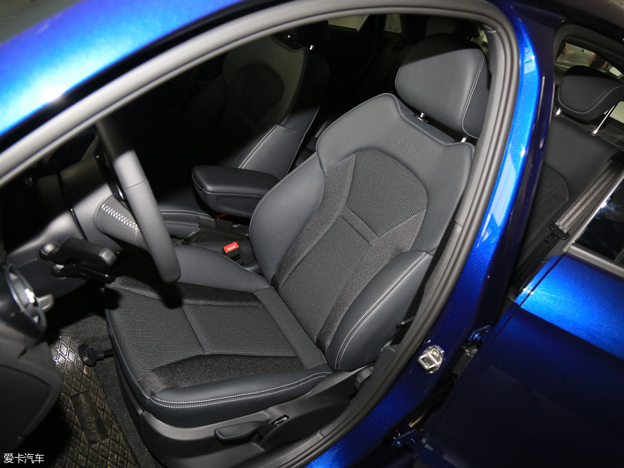 2016WA1 30 TFSI Sportback \Ӱ