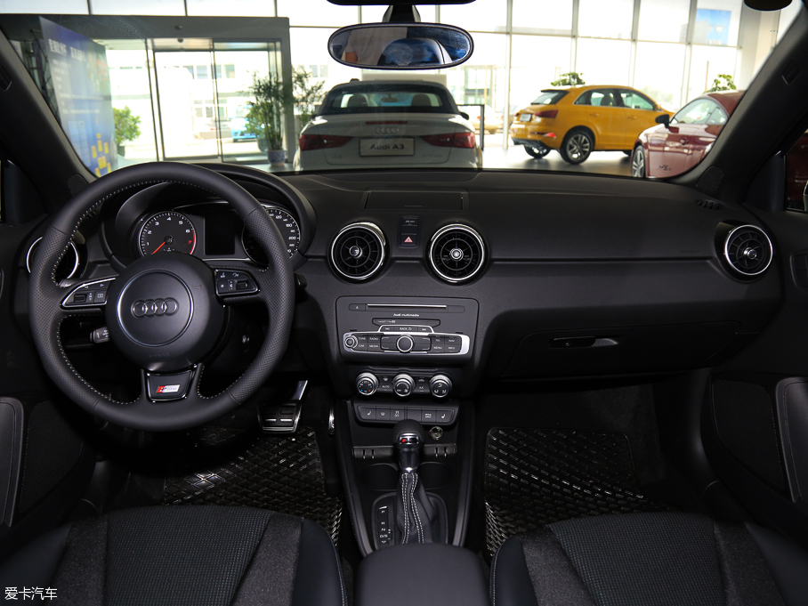 2016WA1 30 TFSI Sportback \Ӱ