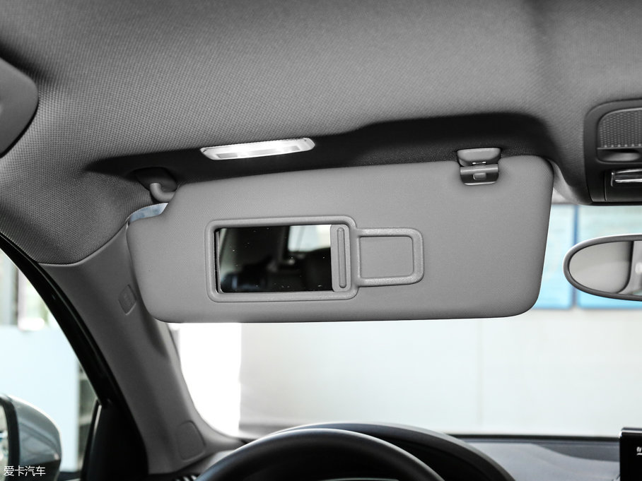 2016WA1 30 TFSI Sportback Lа