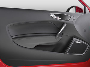 201630 TFSI Sportback \Ӱ g