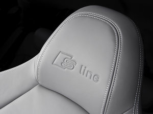 201630 TFSI Sportback \Ӱ g