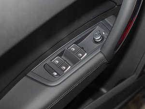 201630 TFSI Sportback \Ӱ {܇ƅ^	